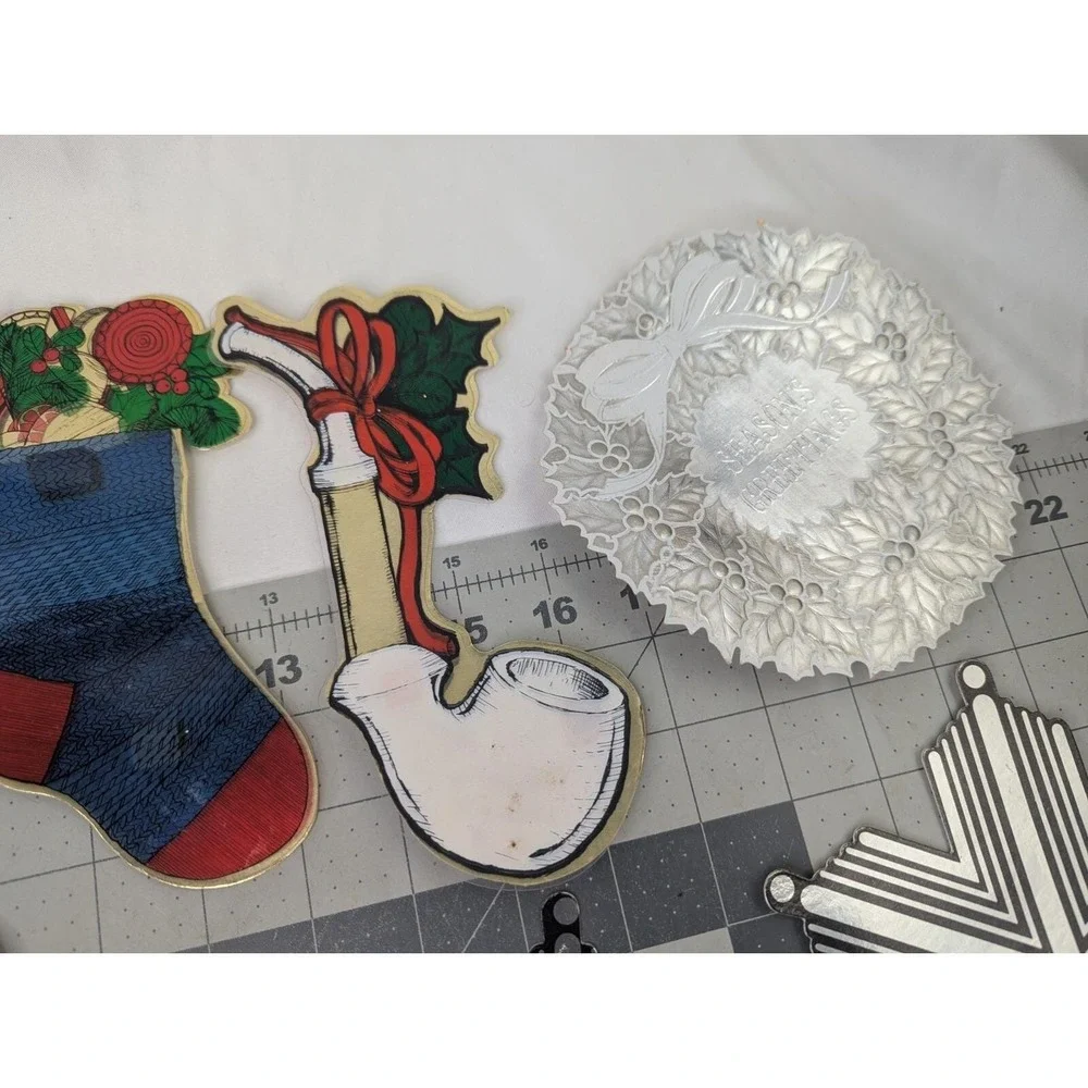 Hallmark Vintage Cards Christmas Decor Hanging Paper Metallic‎ Foil Lot